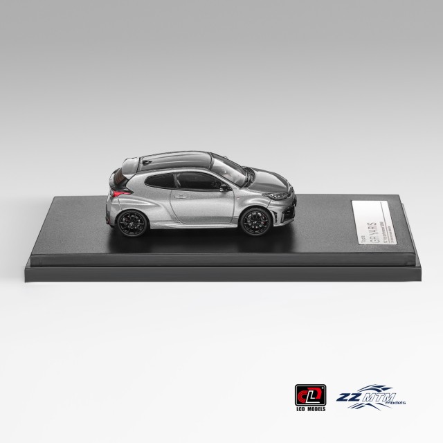 ZZ64001D01_GY_003
